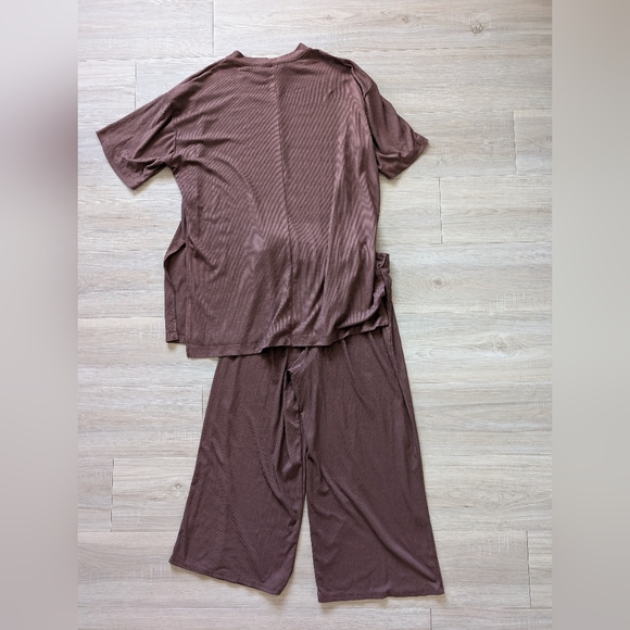Dressed in LALA Lex ribbed playsuit - Mocha - Picture 3 of 6